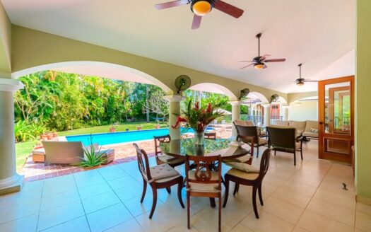 Villa estancia, a pasos de la playa